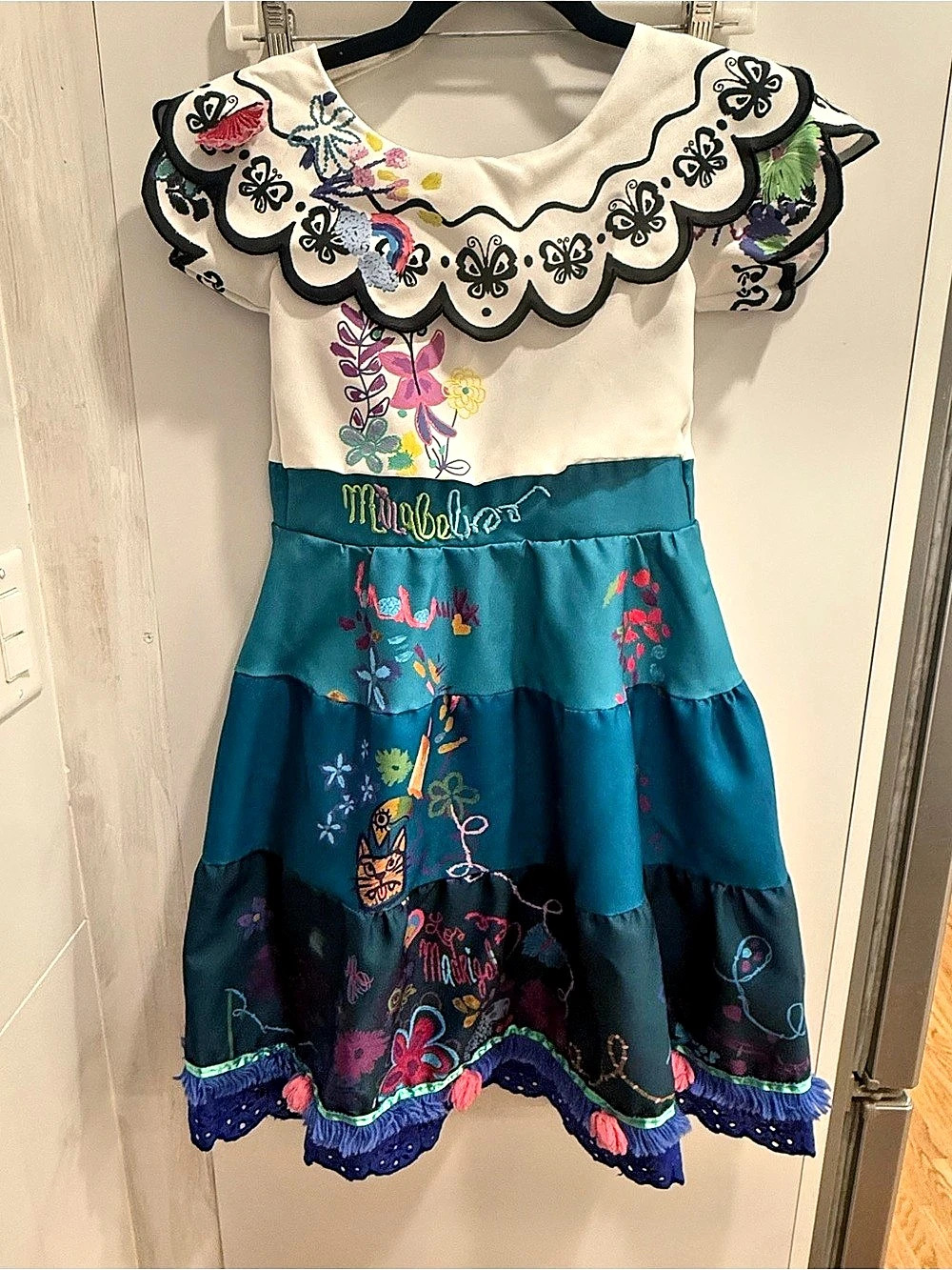 Disney Floral Embroidered Encanto Dress Girls 5/6 Blue & White